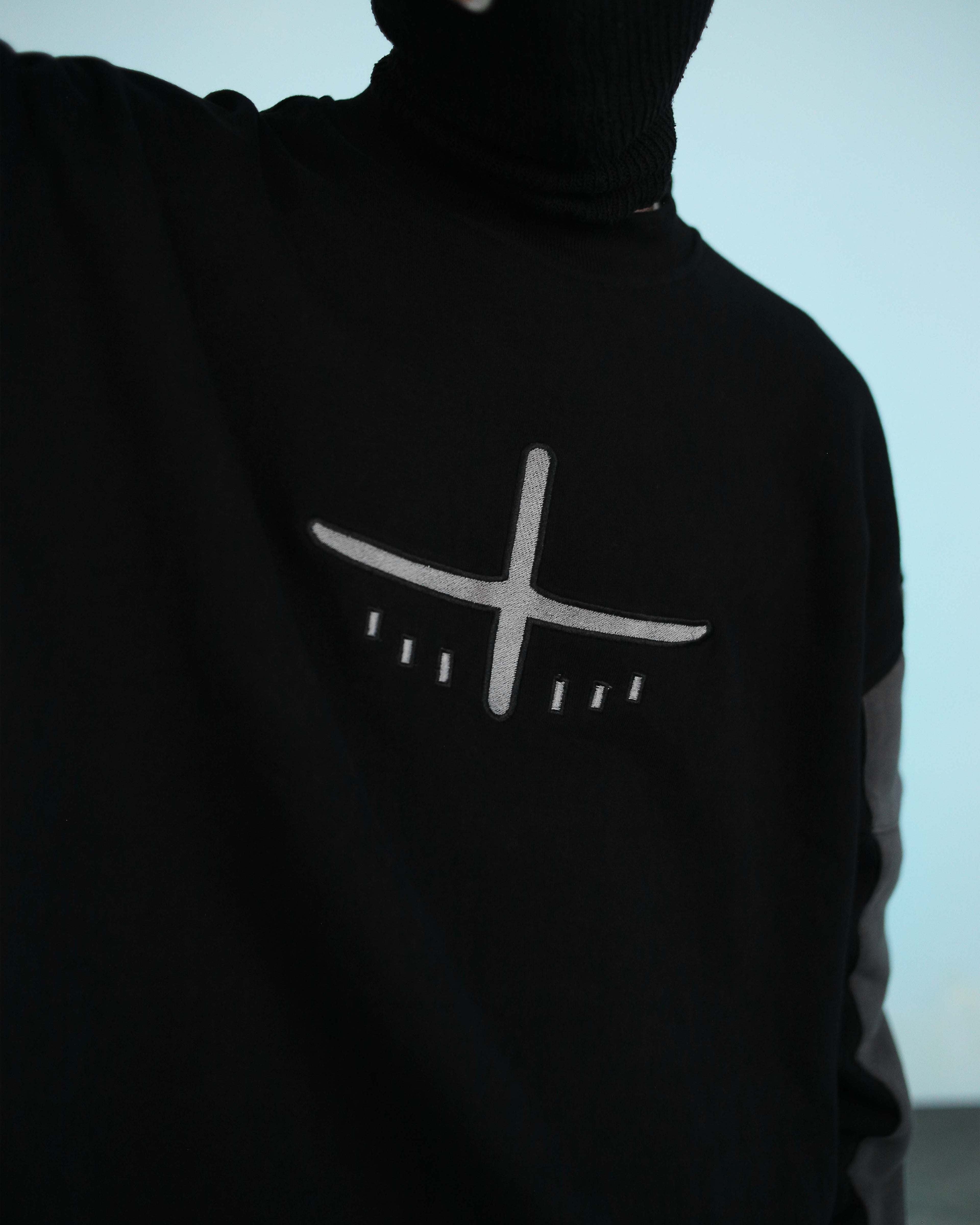 Kaiju - Oversize Sweater