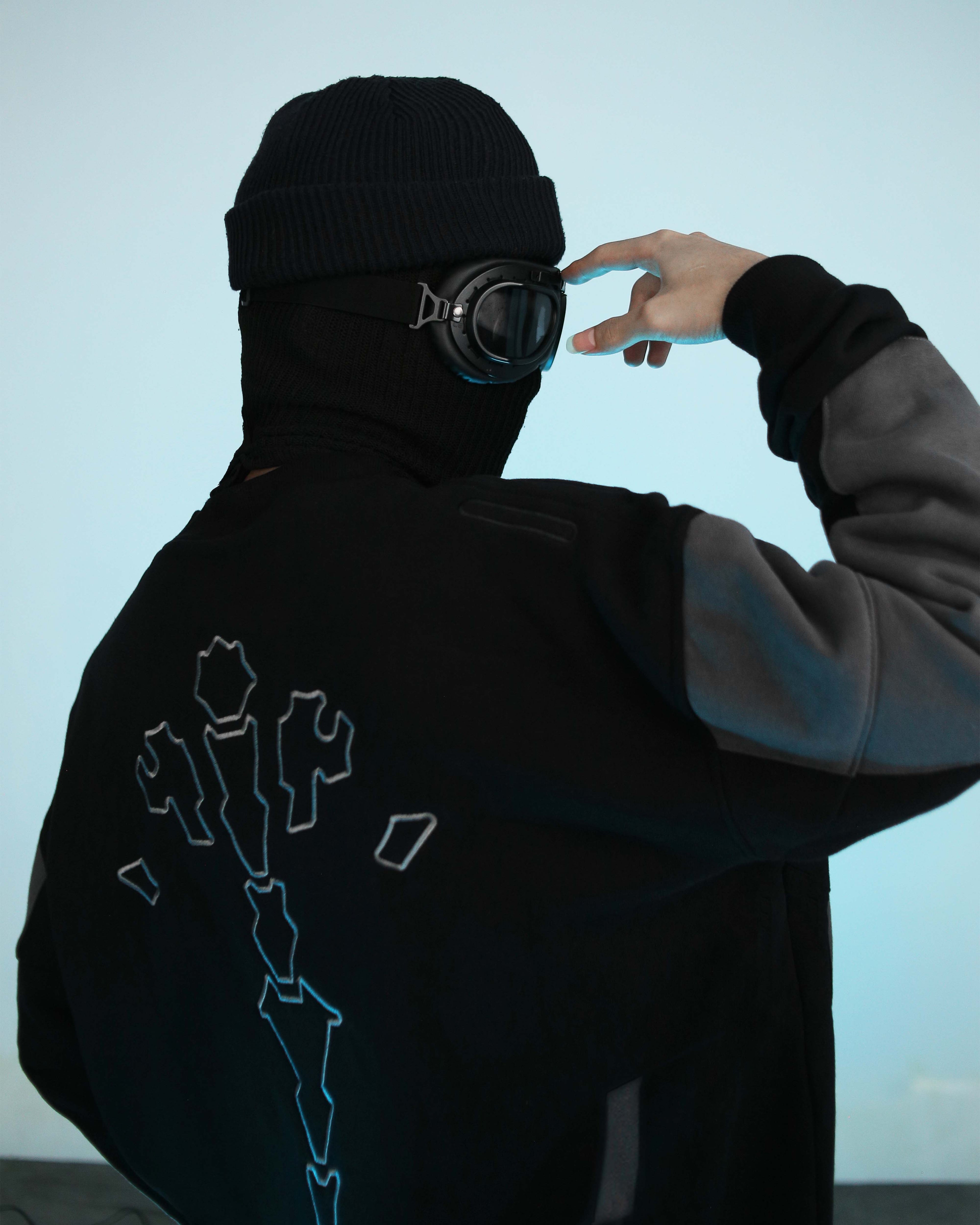 Kaiju - Oversize Sweater