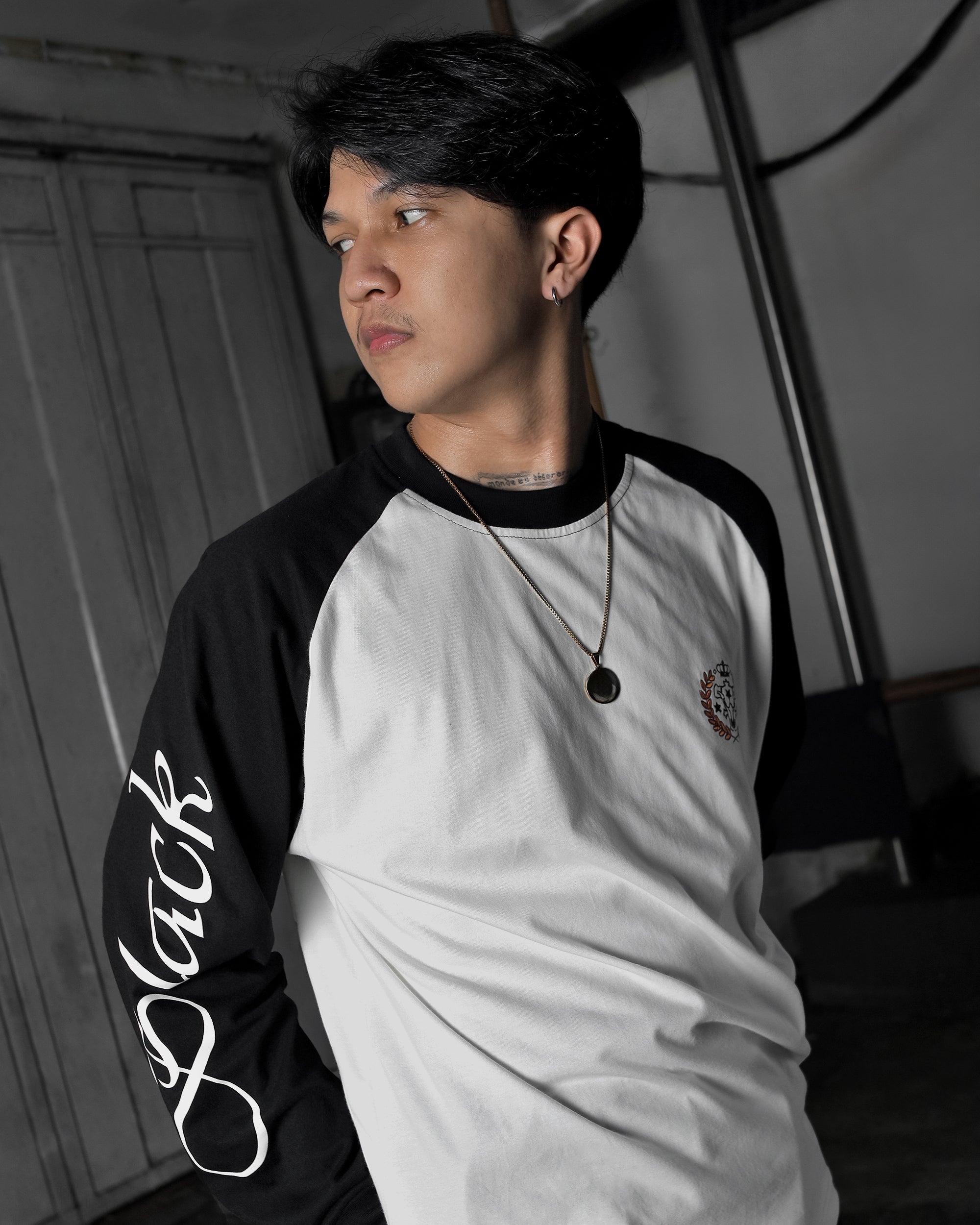Black Bull - Longsleeve T-Shirt