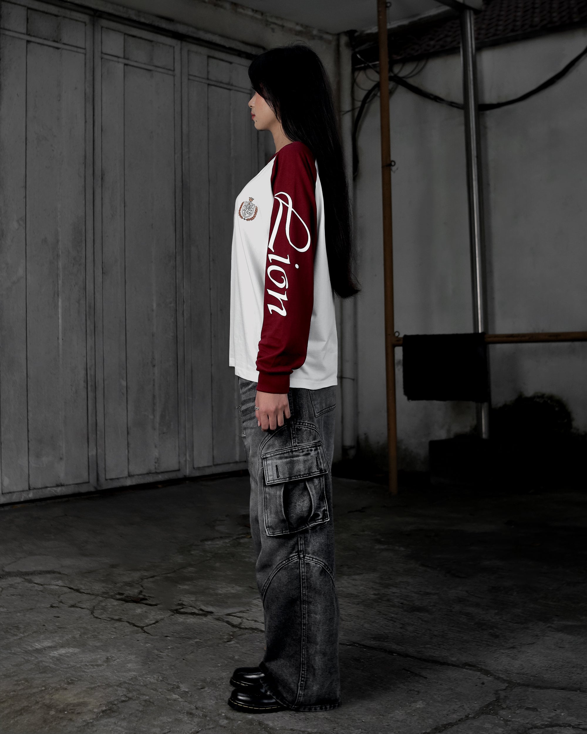 Crimson Lion - Longsleeve T-Shirt